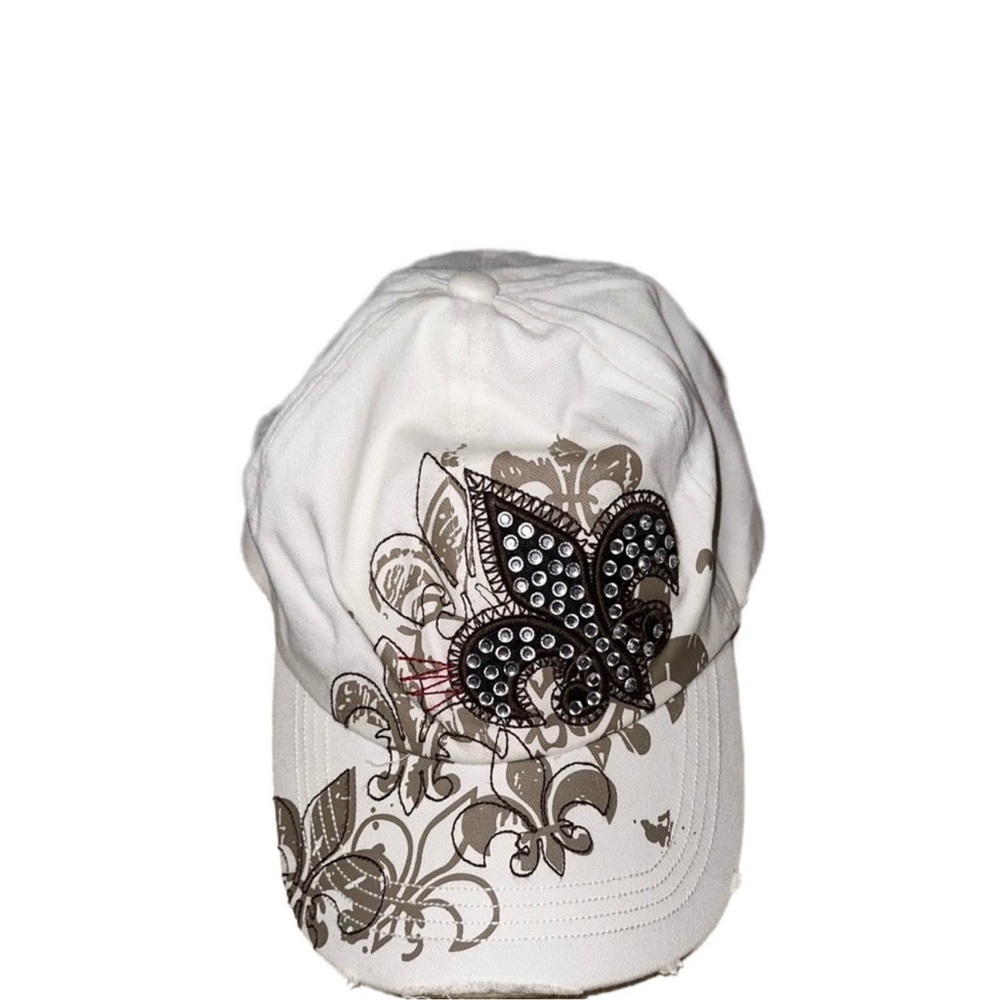NEW ORLEANS Stylish White and Black Embellished Cap